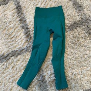 Green crop lululemon leggings